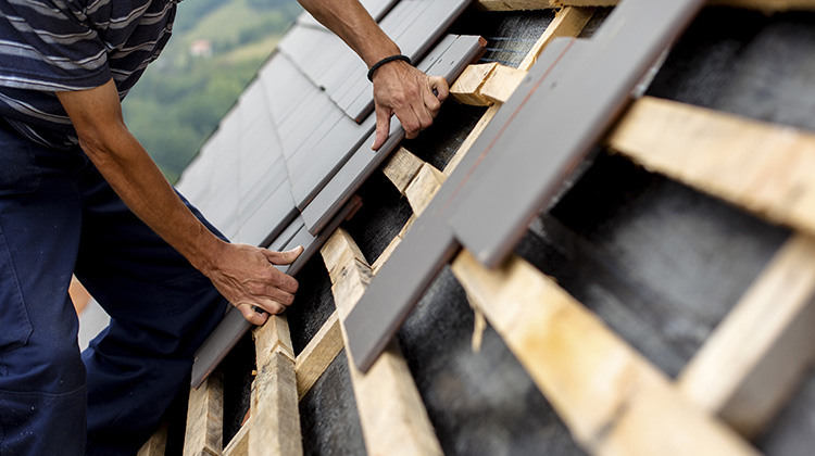 Replacing Roof Tiles